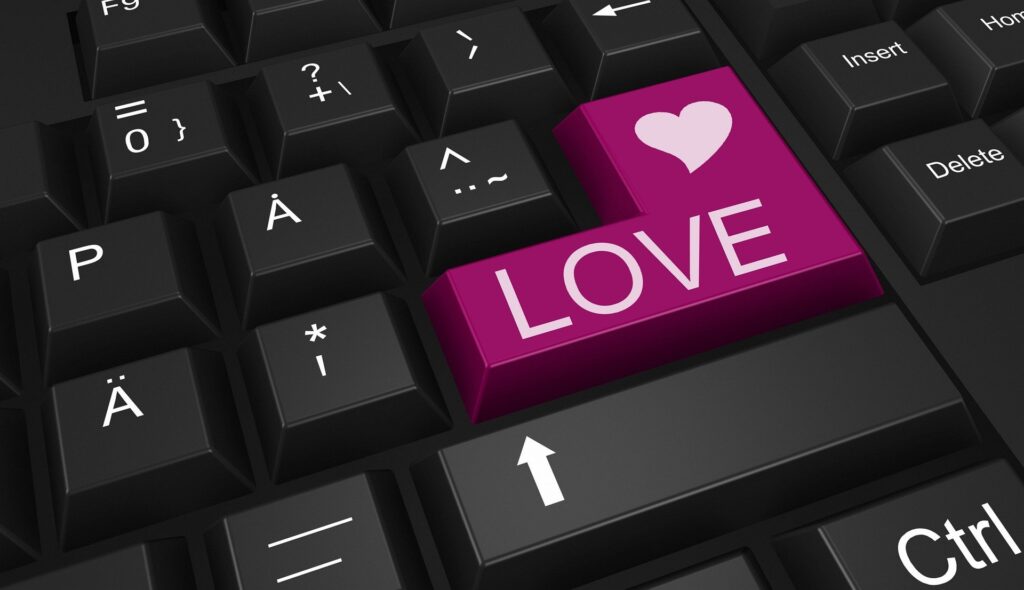 7 Best Valentine’s Day Gifts for Geeks